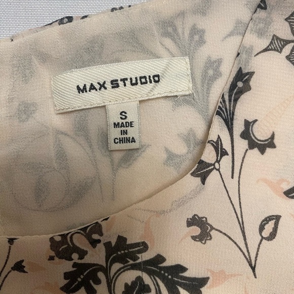 Max Studio Women's Tank Top Blouse Sz S Off White Floral Sleeveless Layered - Picture 10 of 10
